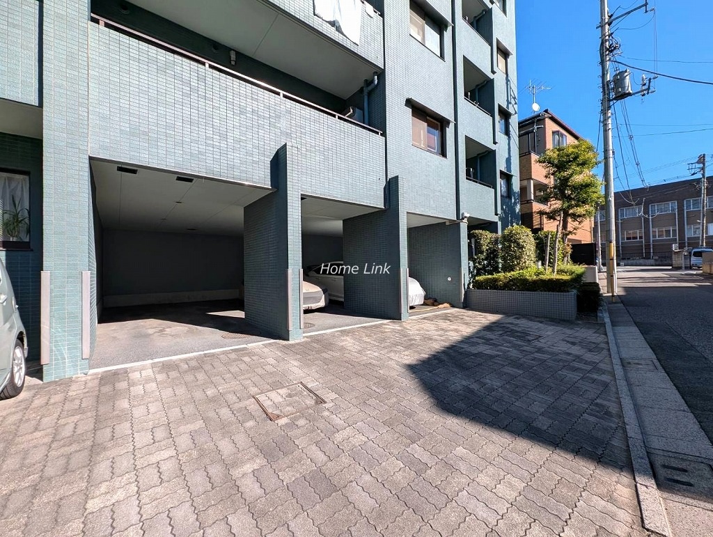 クアトロウーノ城北中央公園　駐車場